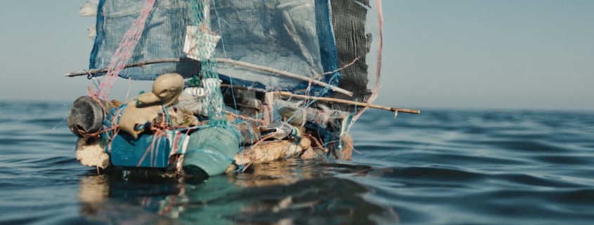 The artist Maurizio Finotti reinterprets the use of plastic