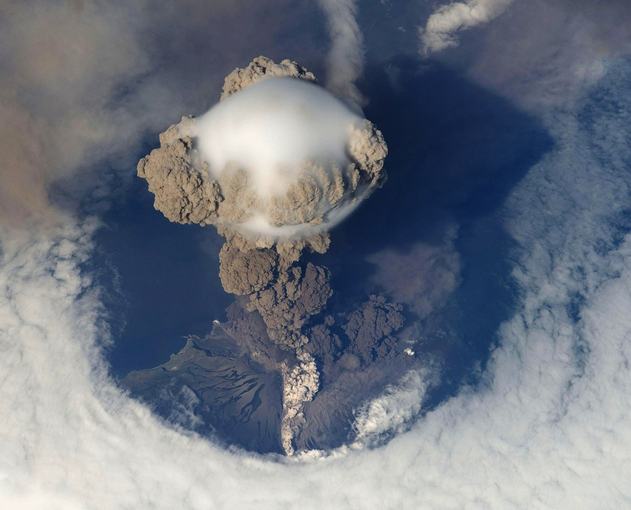 Vulcanoes eruption